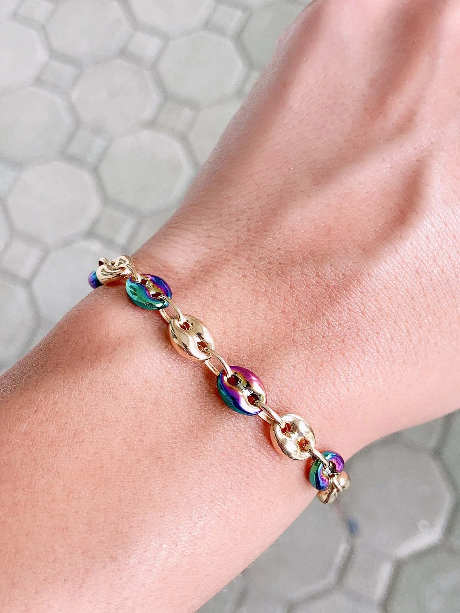 18K Gold Mariner Link Rainbow Color Bracelet 6.55g R2054