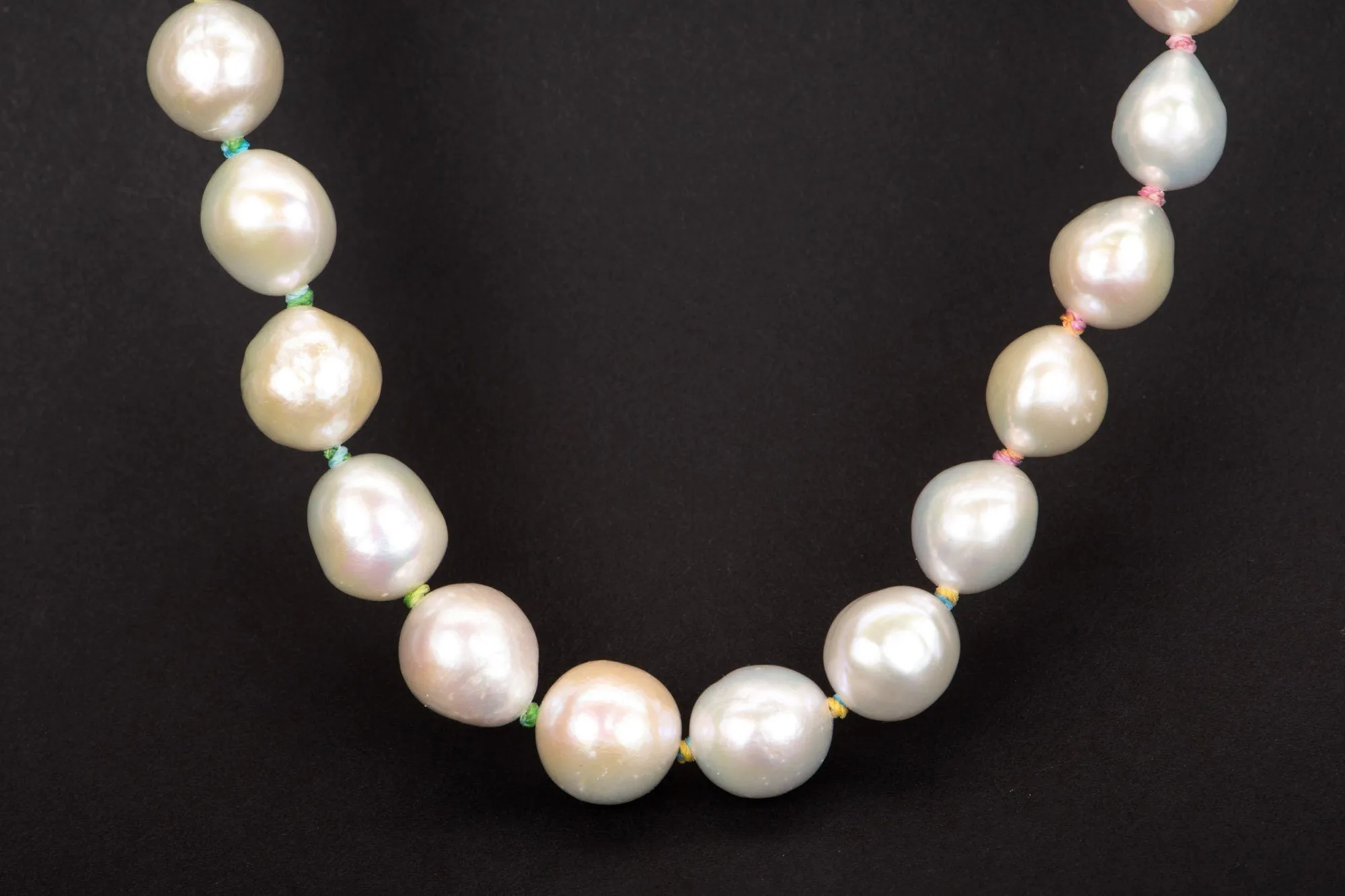 7-10mm Baroque Pearl with Rainbow Knots Necklace 14k Gold Filled Clasp R4210