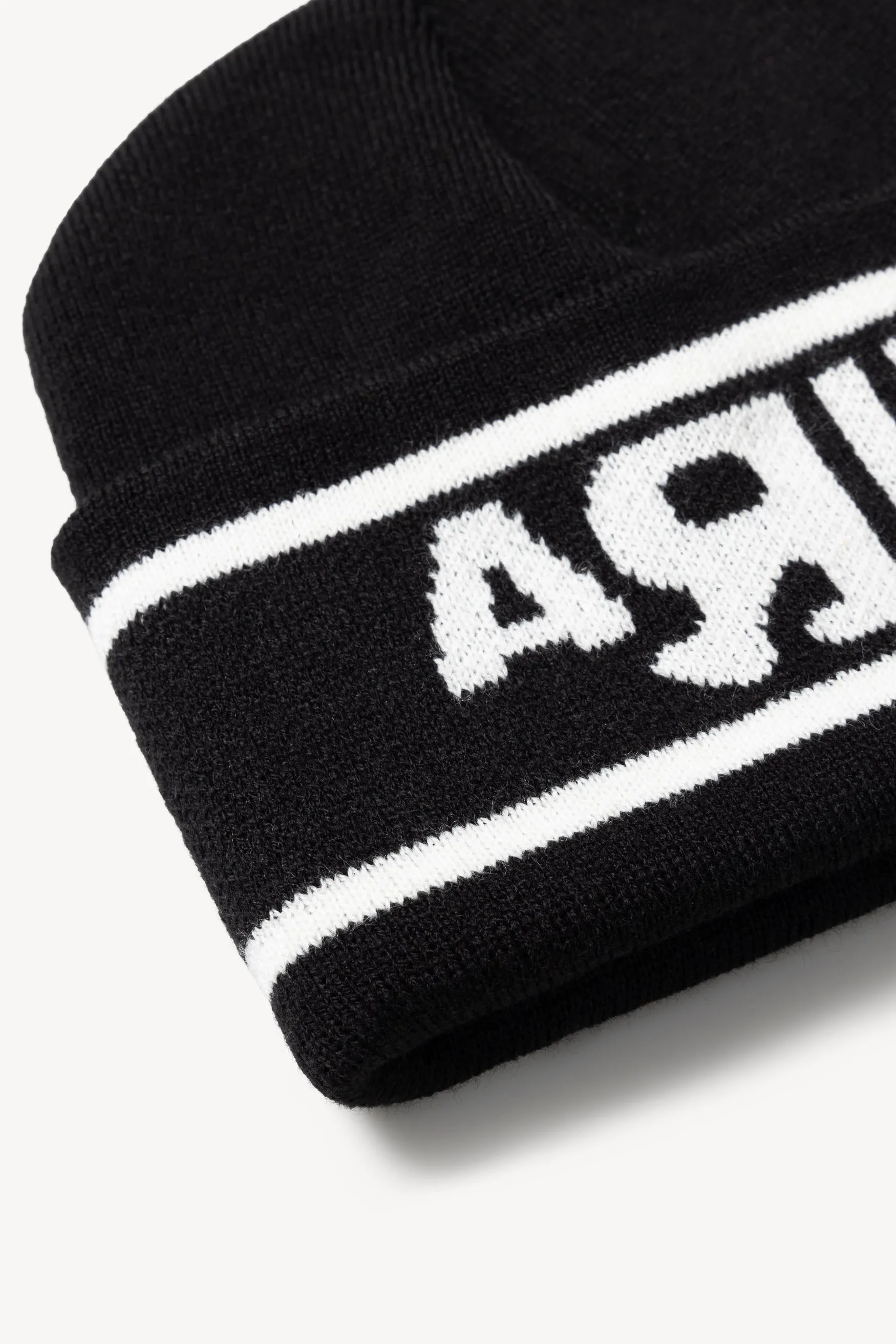 Aries Vault Vans Logo Beanie.