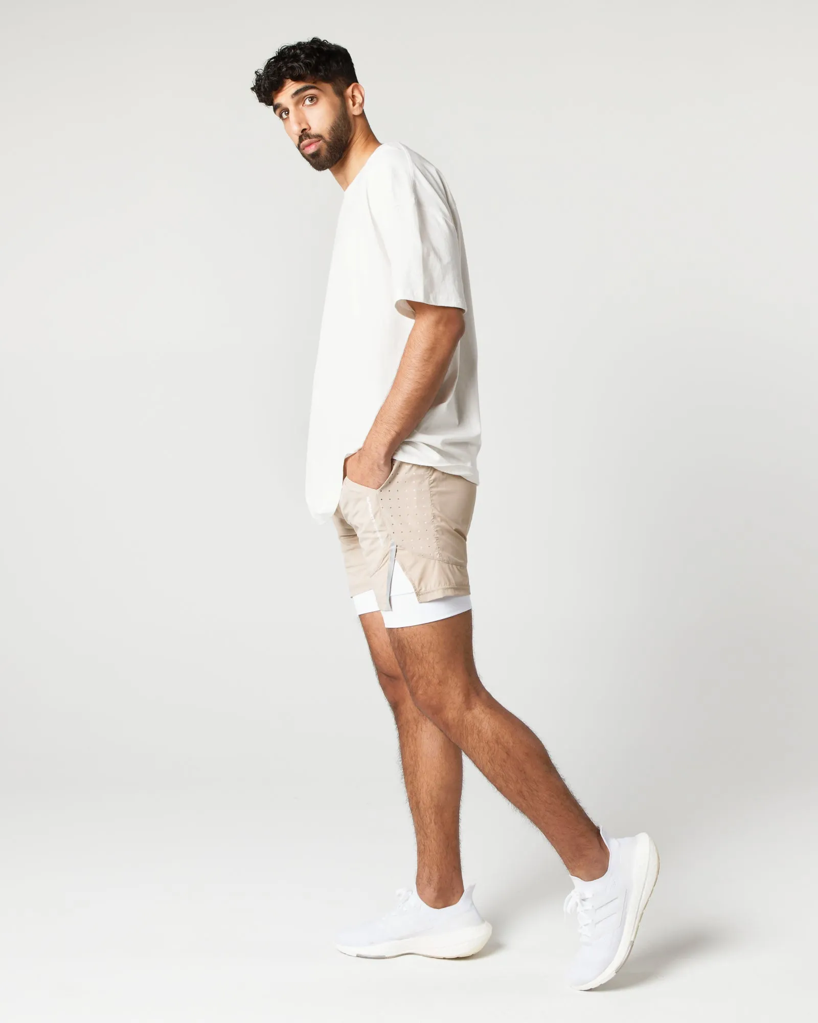 Infinity Fast Shorts 5.5 - Linen