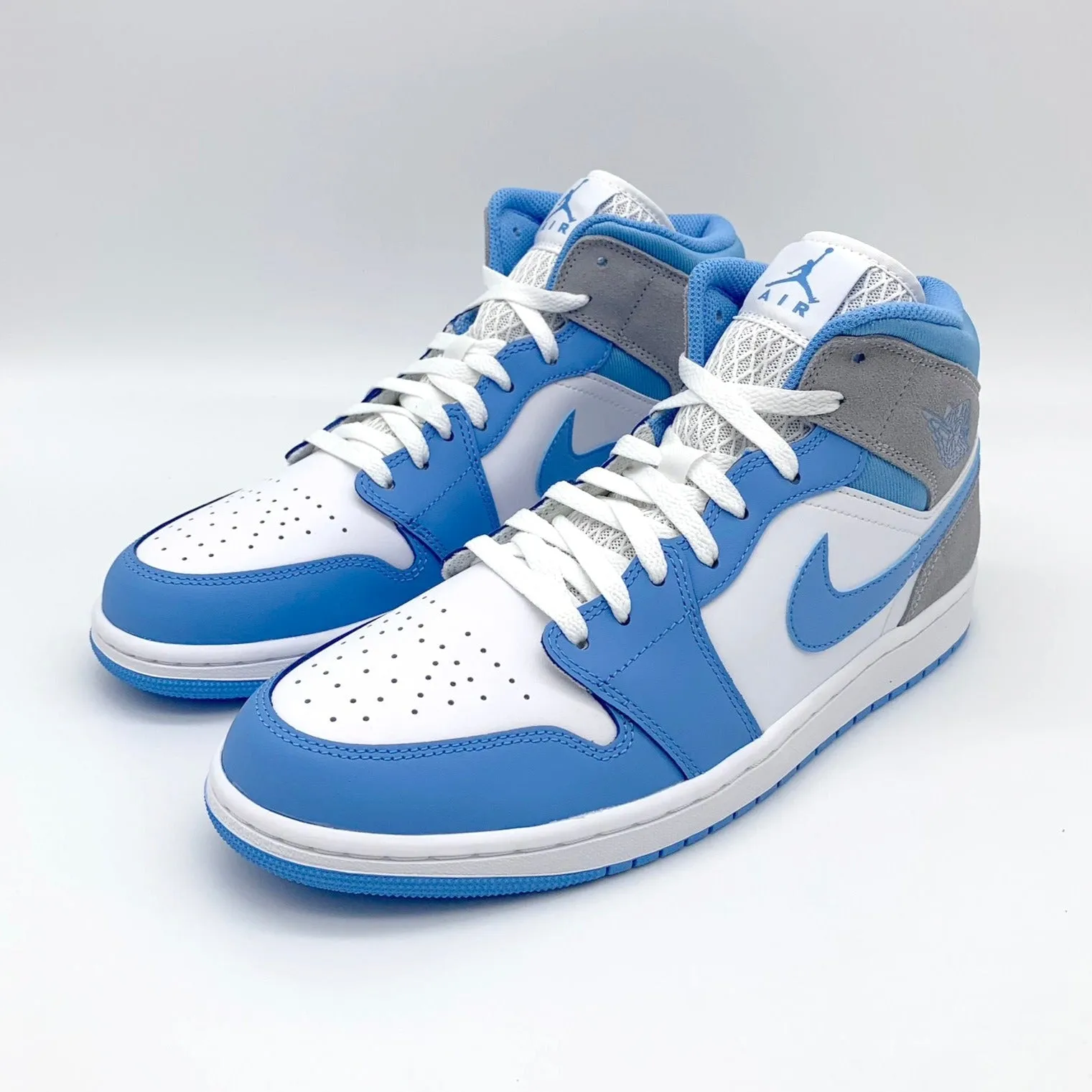 Jordan 1 Mid - University Blue Grey