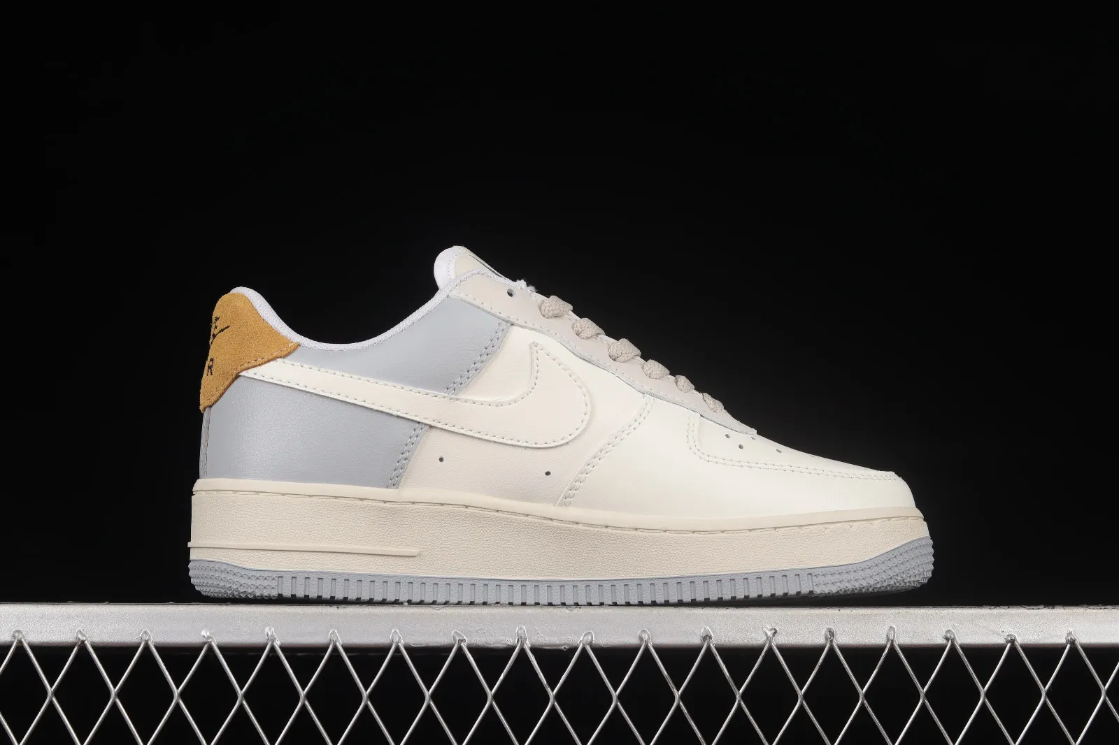 Nike Air Force 1 Low Light Grey White Brown CW2288-702