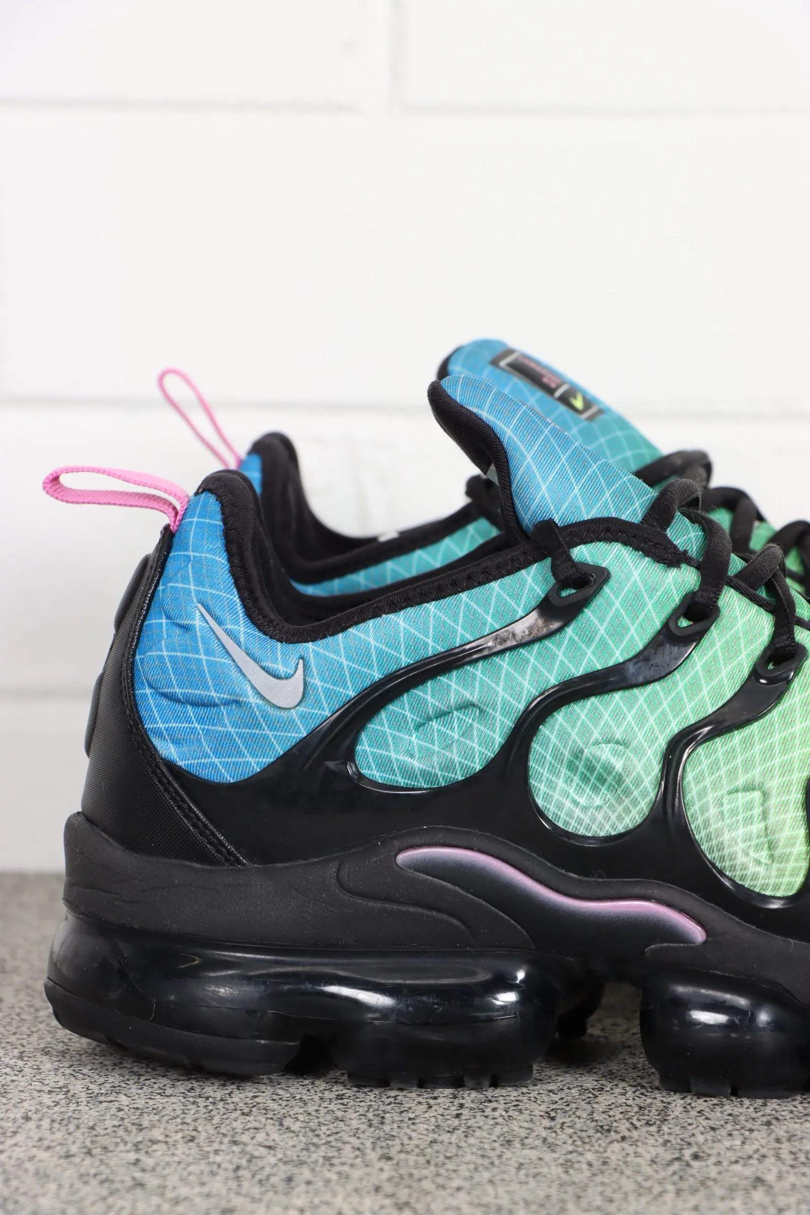 Nike Air Vapor Max Plus Aurora Max 10.5 - Buy Now