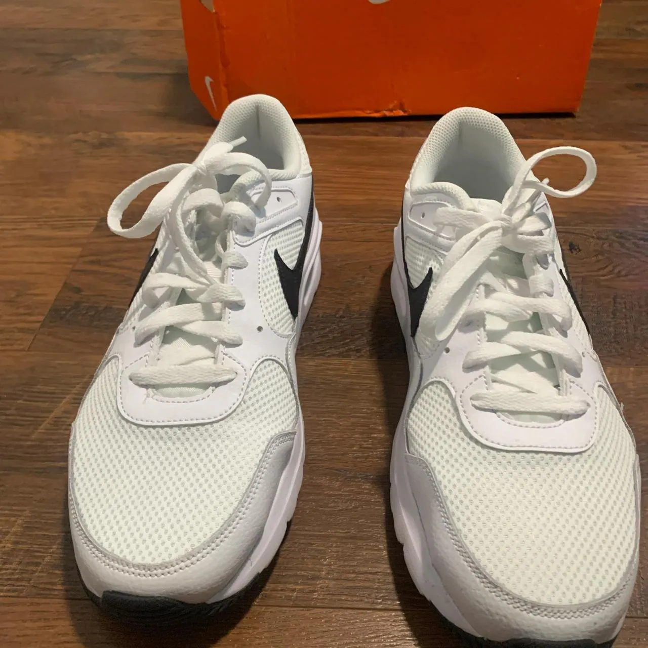 Nike Men's White and Black Trainers