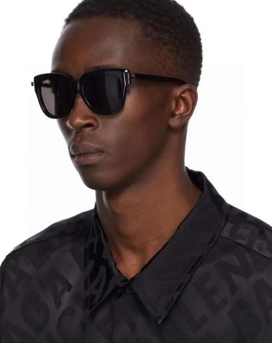 Square Rimmed Sunglasses.