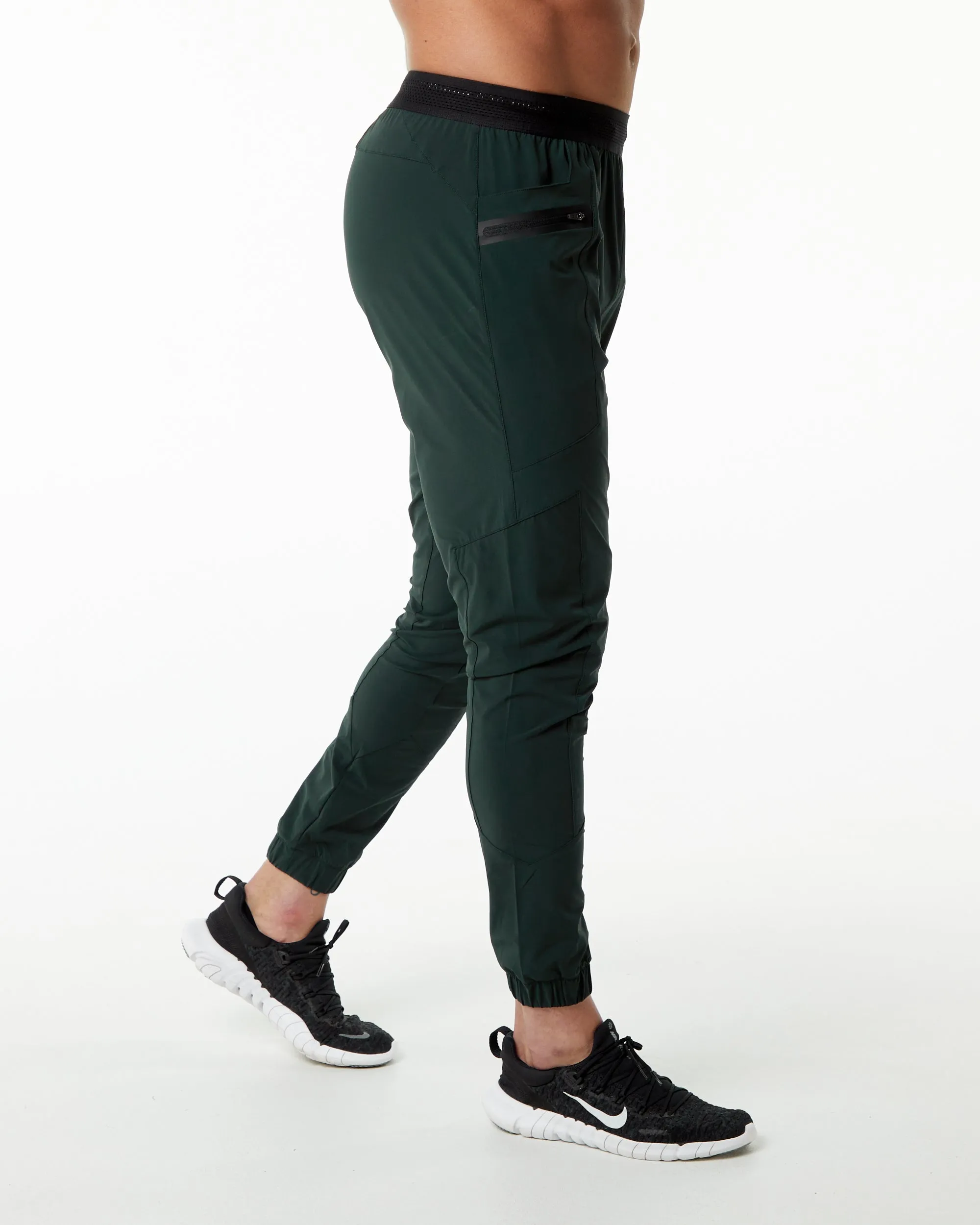 Studio Pants in Hunter Green