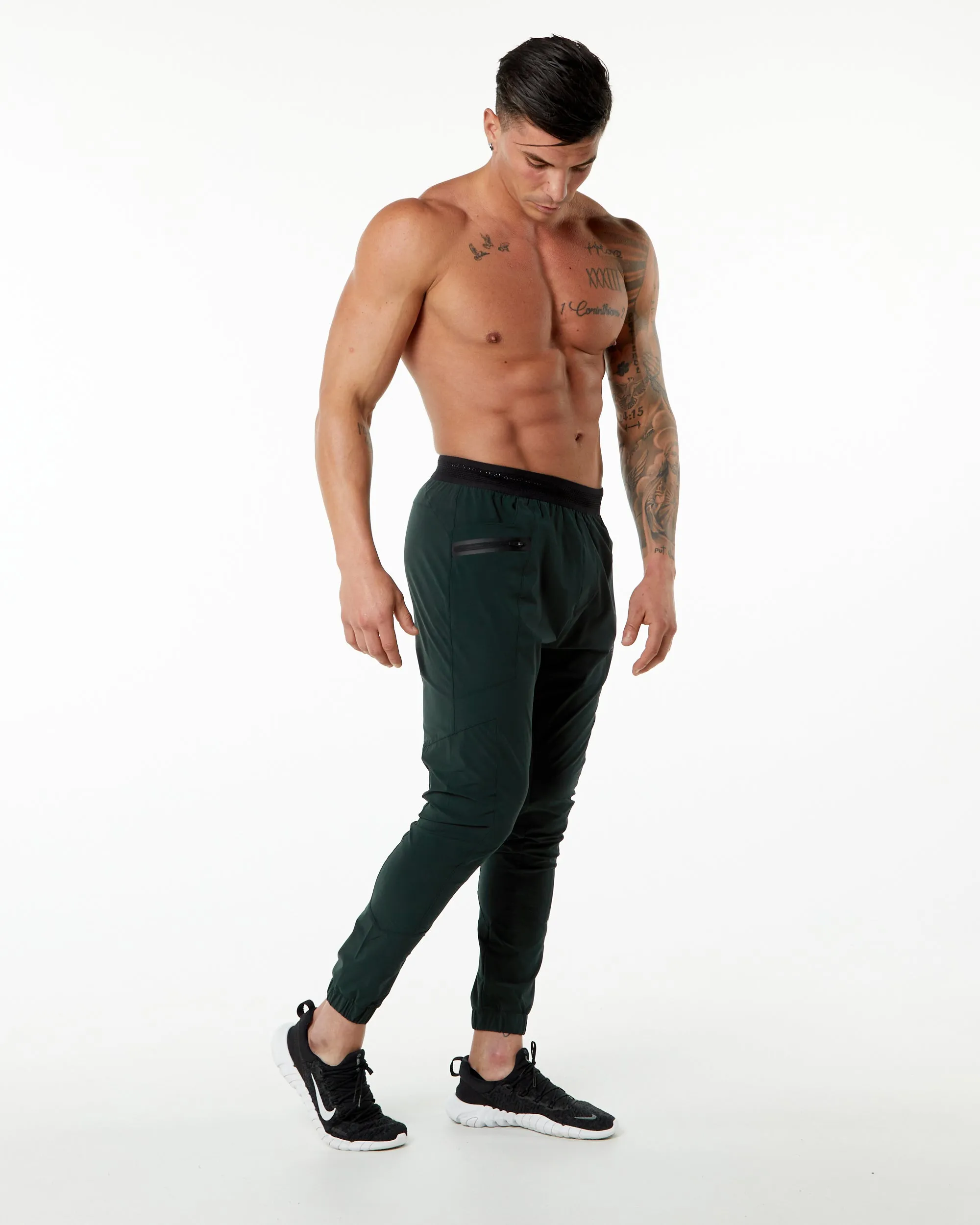 Studio Pants in Hunter Green