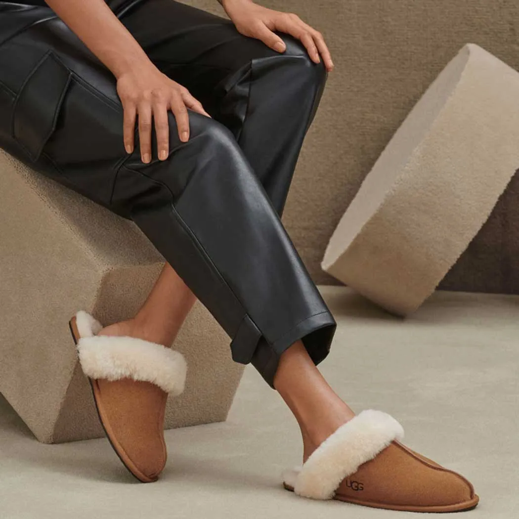 UGG Scuffette II Shearling Slide Slipper Chestnut (Women's)